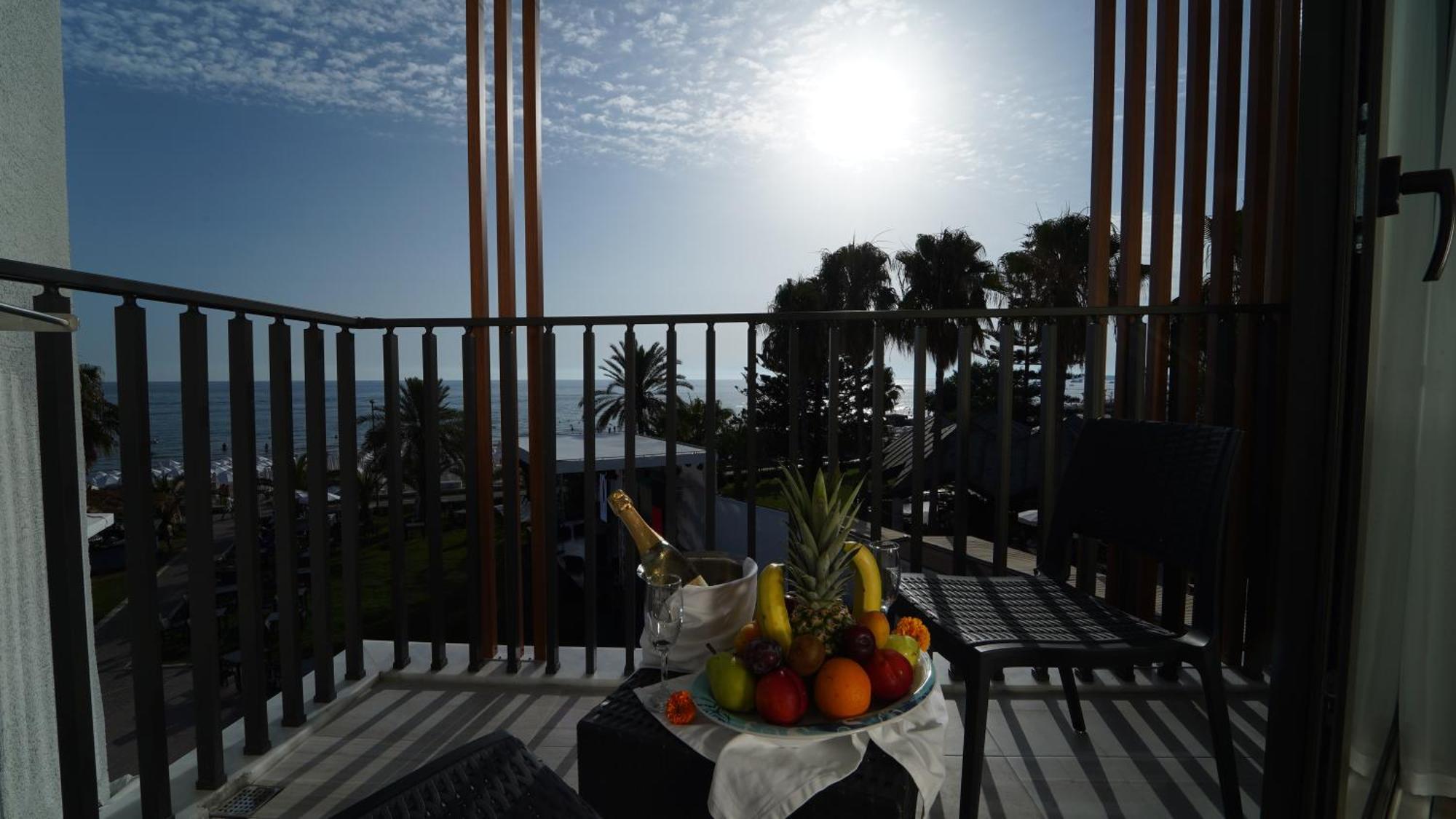 The Raga Side Ultra All Inclusive (Adults Only) Esterno foto